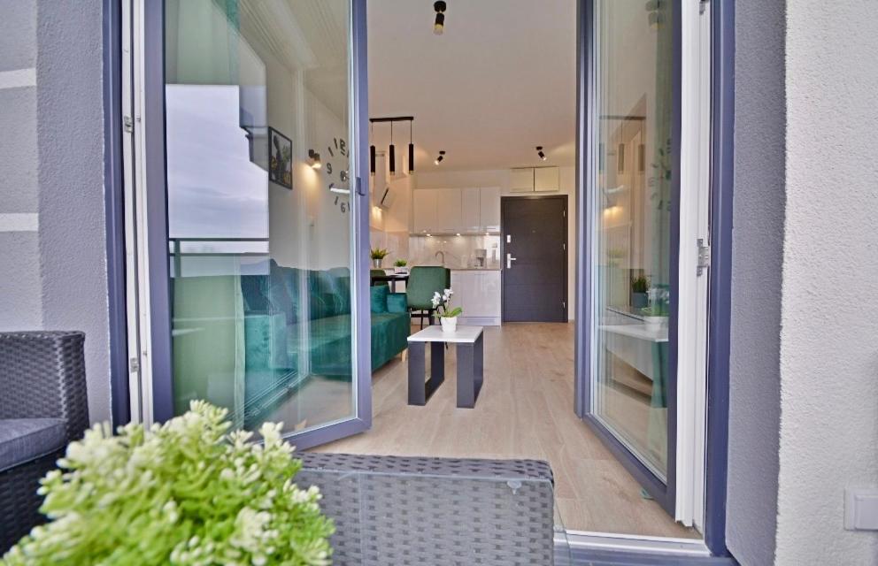 Apartment Green With Private Bike Storage Свиноуйсьце Экстерьер фото