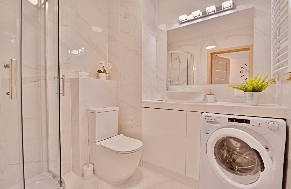 Apartment Green With Private Bike Storage Свиноуйсьце Экстерьер фото